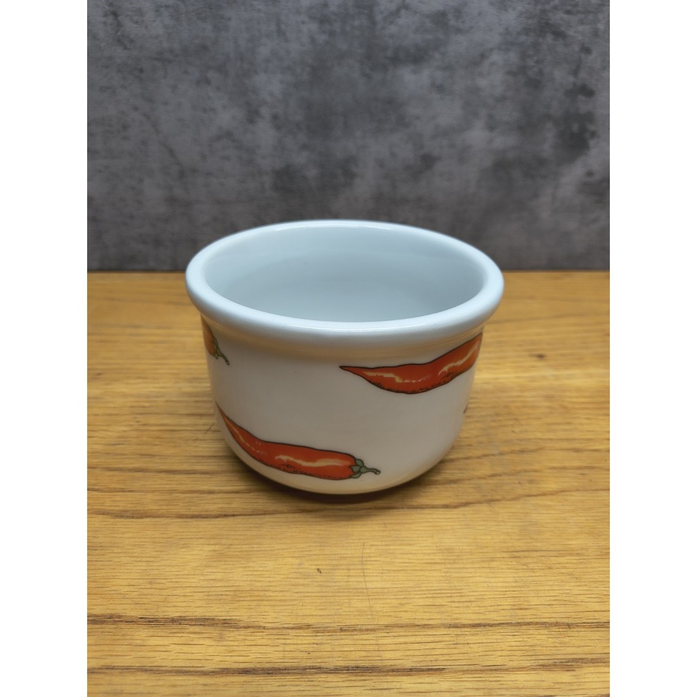 BIA Cordon Bleu Chili Peppers Small Bowl 4 3/4" Dip Condiment Red White‎ Crock